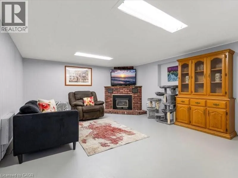 39 MEADOWLARK Drive
