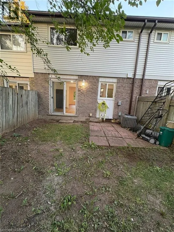 511 PARKVIEW Crescent