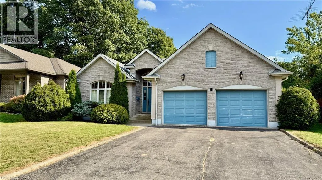 4 ORCHARD Crescent
