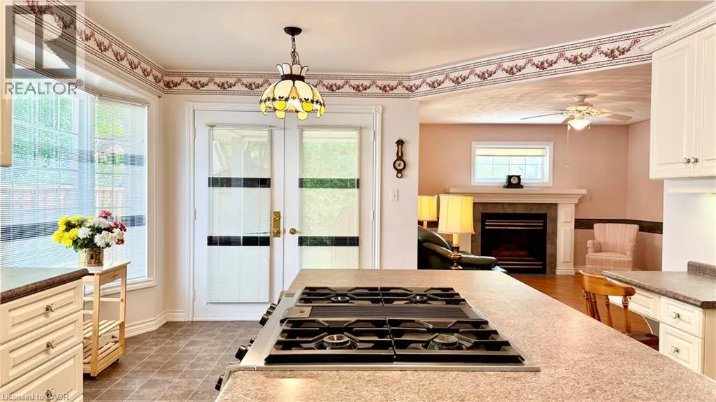 4 ORCHARD Crescent