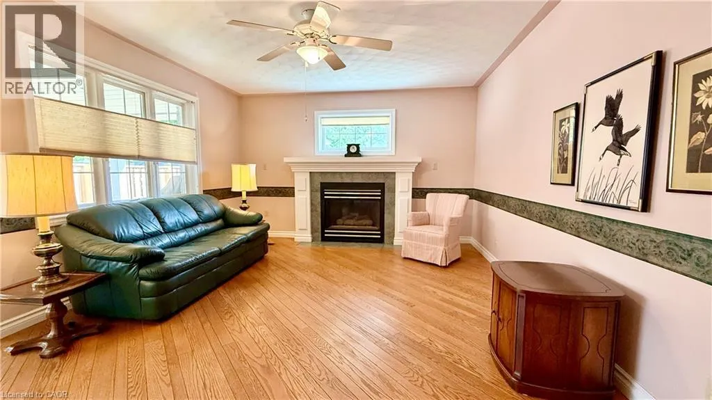 4 ORCHARD Crescent