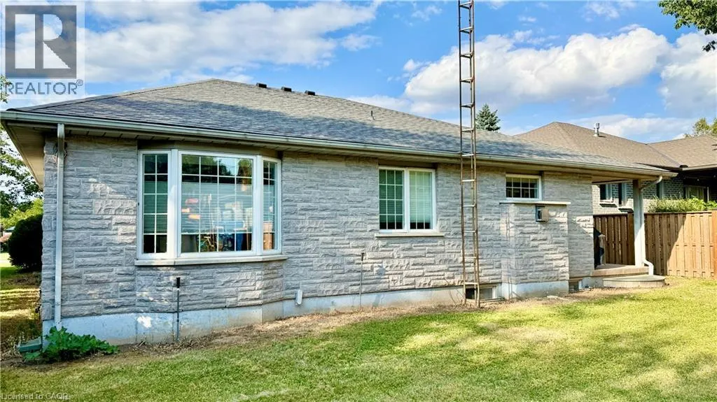 4 ORCHARD Crescent