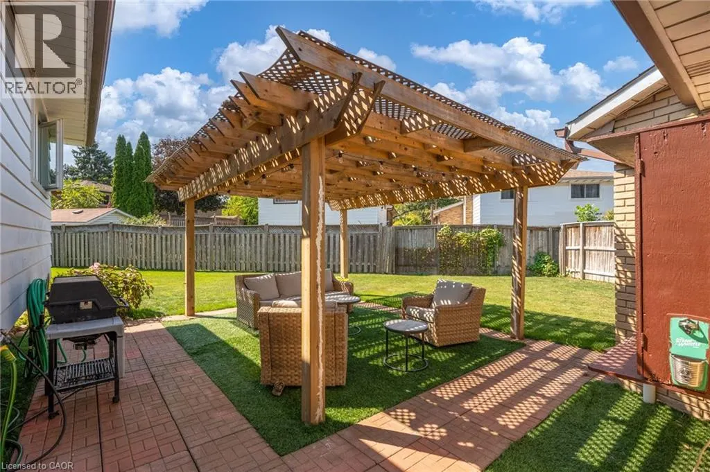 32 RIALTO Court