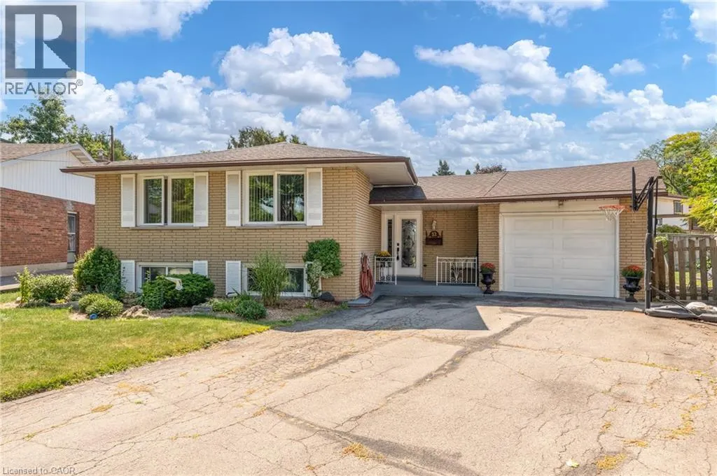 32 RIALTO Court