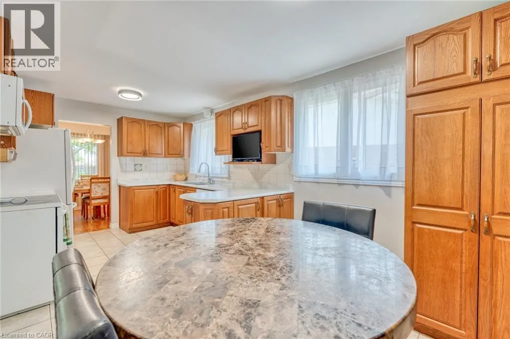 32 RIALTO Court