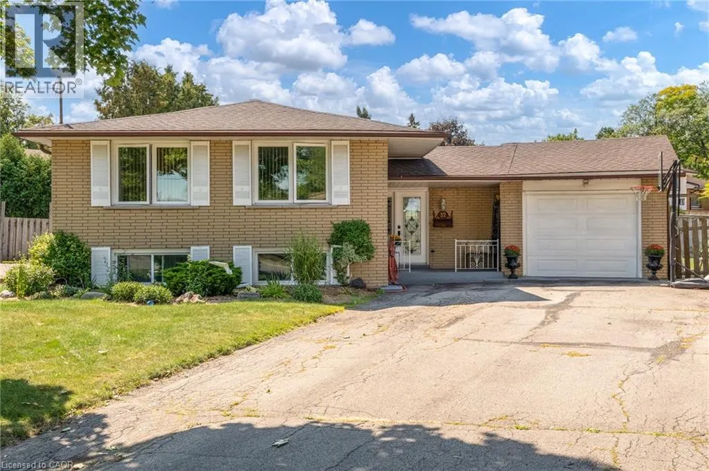 32 RIALTO Court