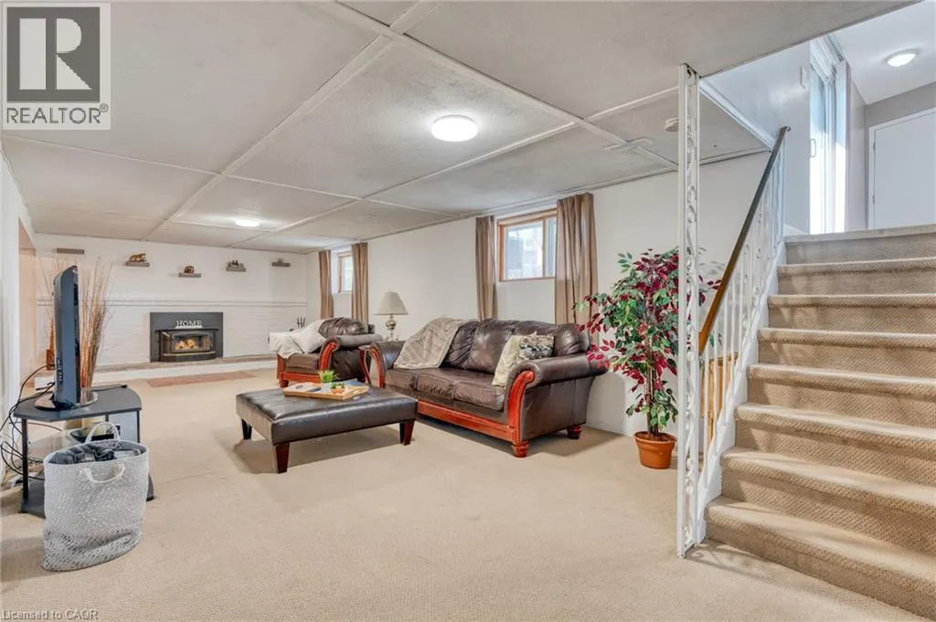 32 RIALTO Court