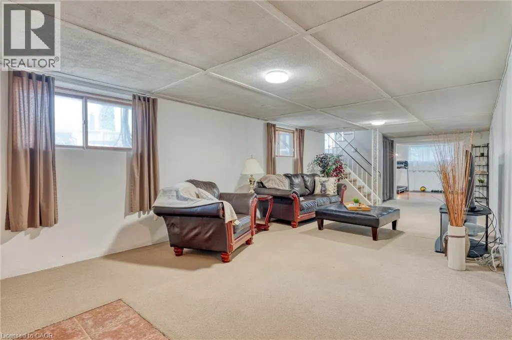 32 RIALTO Court