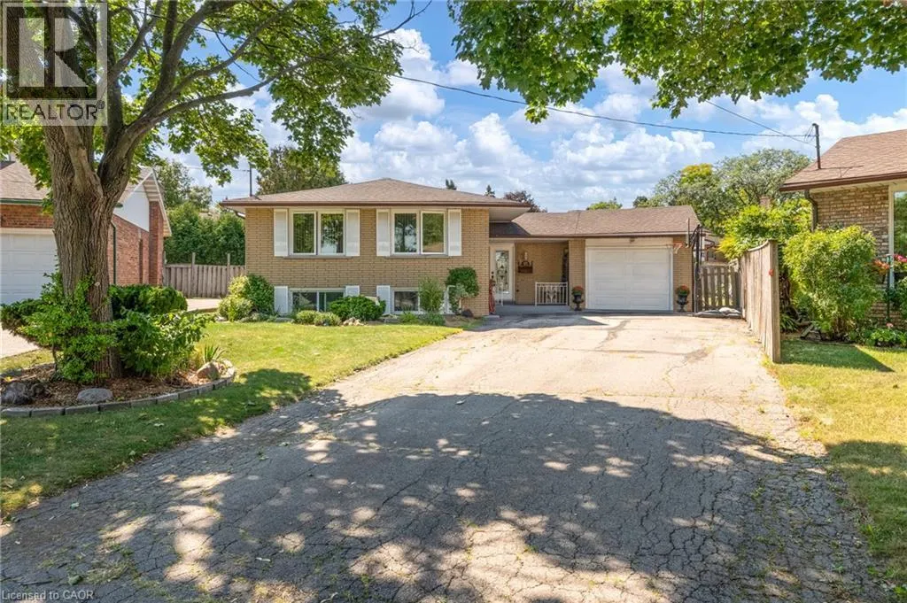 32 RIALTO Court