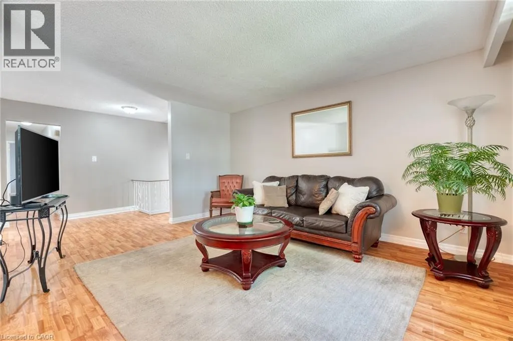 32 RIALTO Court
