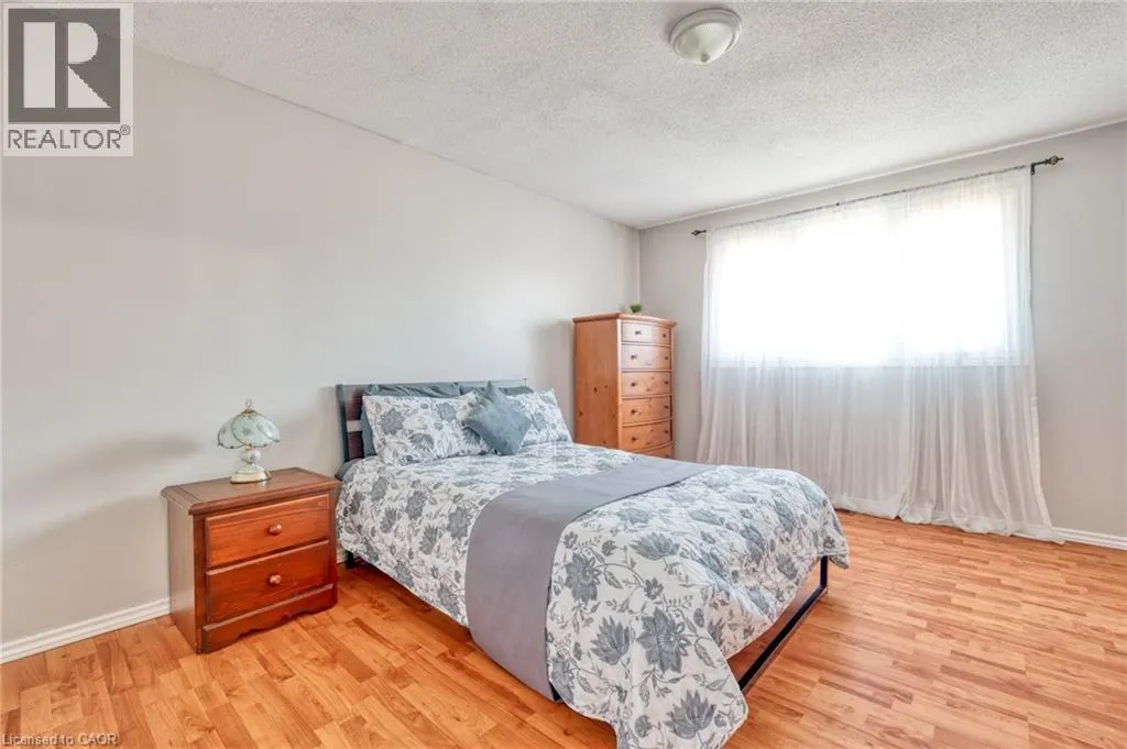 32 RIALTO Court