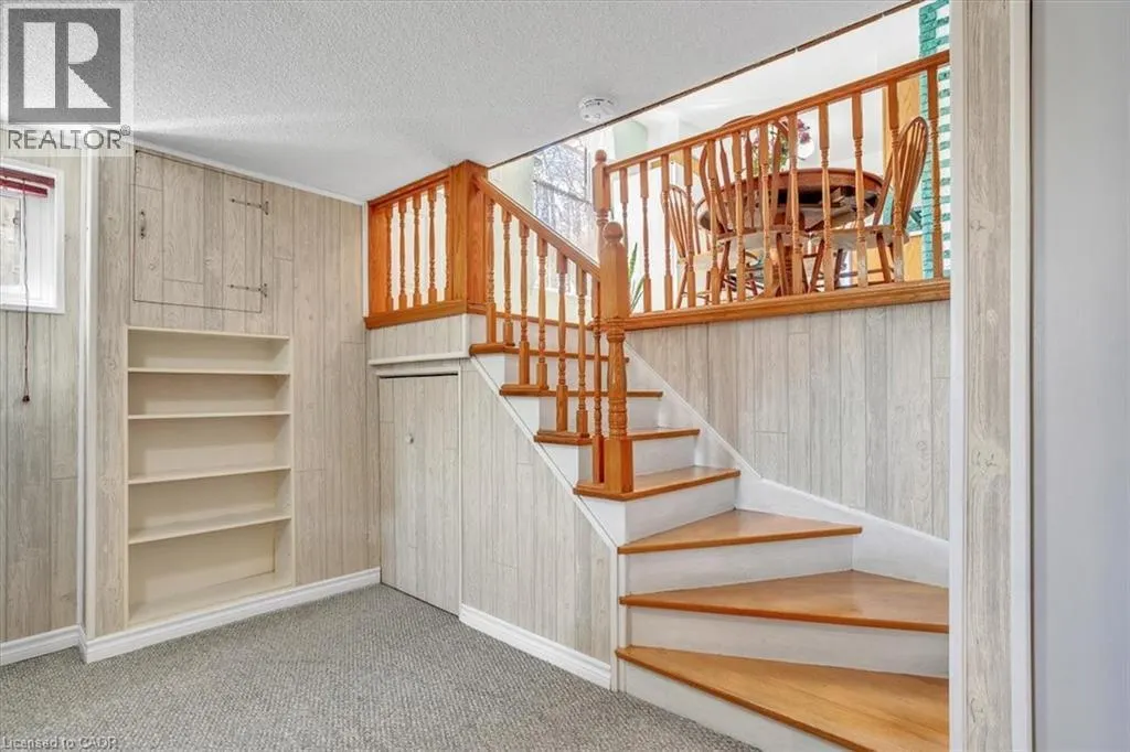 21 WILLIS Drive