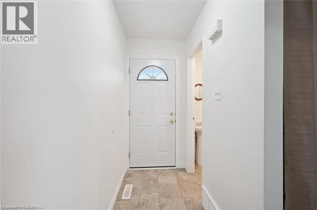320 BLUEVALE Street N Unit# A, #A