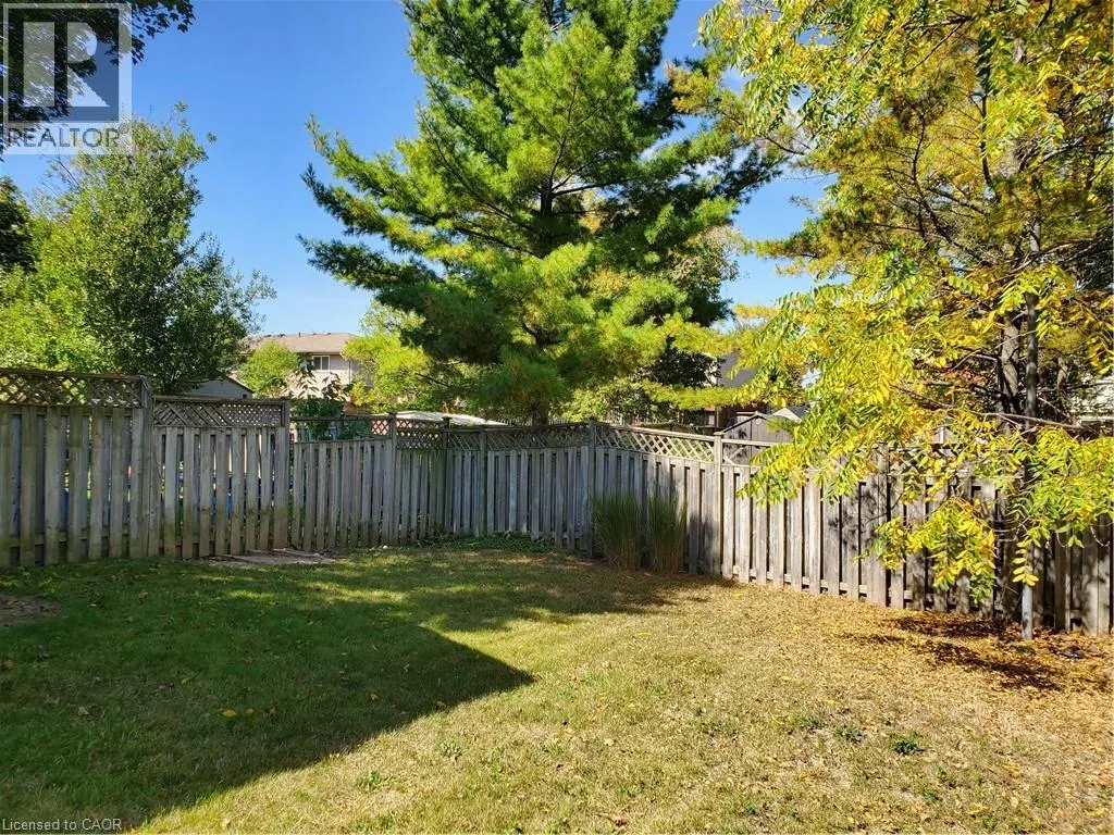 620 A PINEROW Crescent