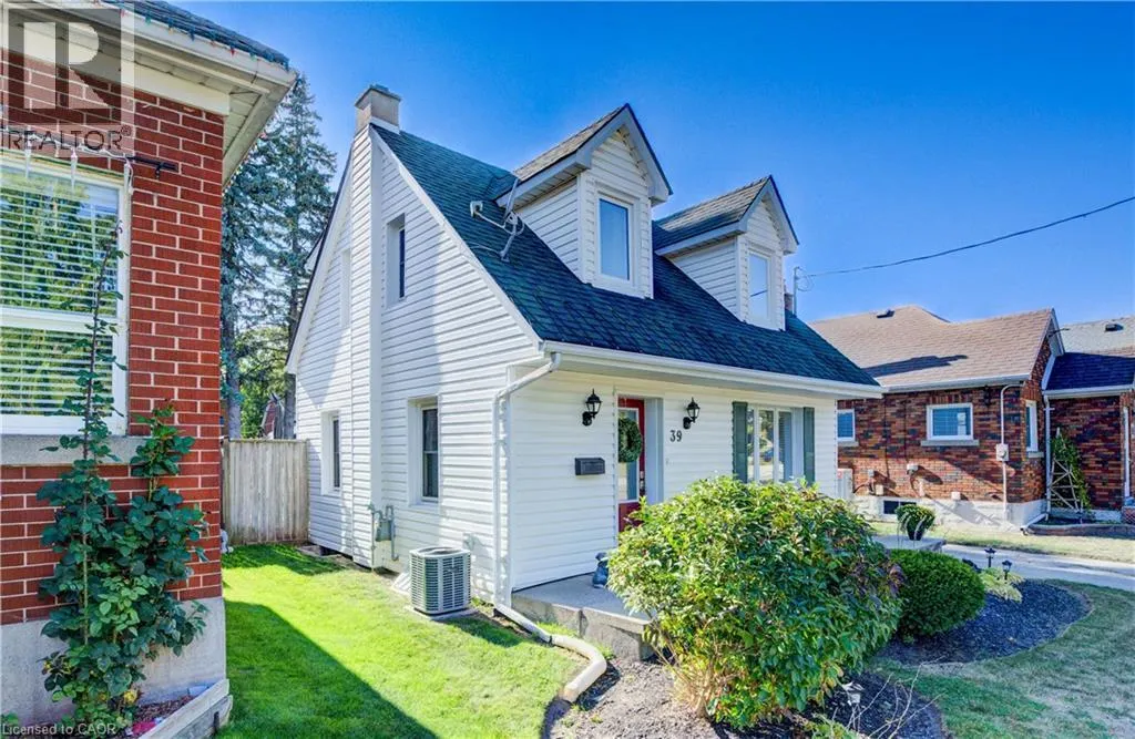 39 DUNHAM Avenue