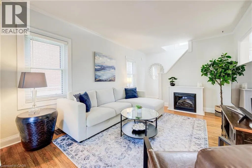 39 DUNHAM Avenue