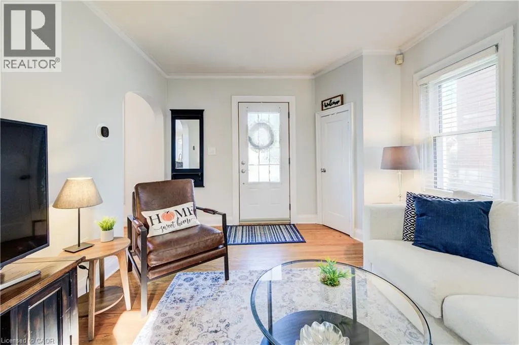 39 DUNHAM Avenue
