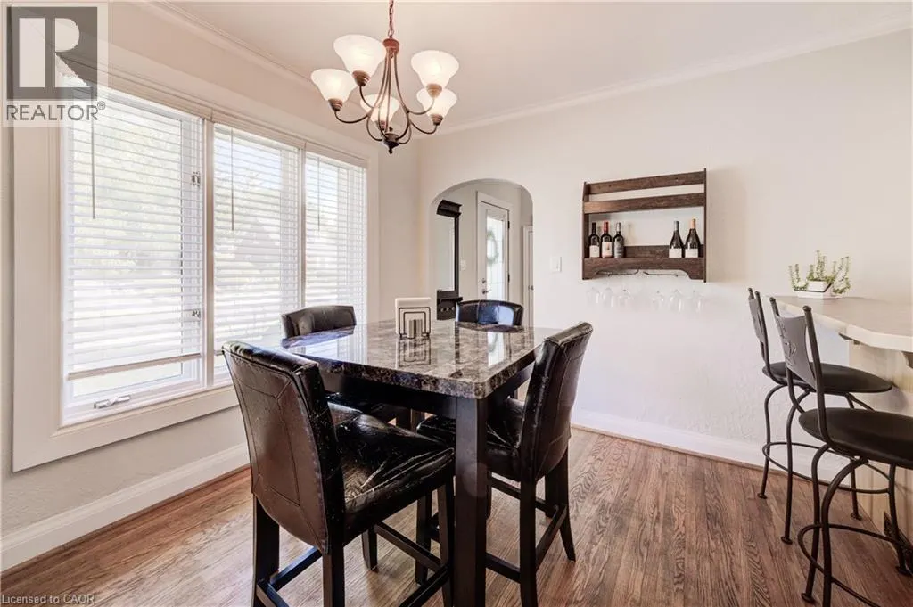 39 DUNHAM Avenue