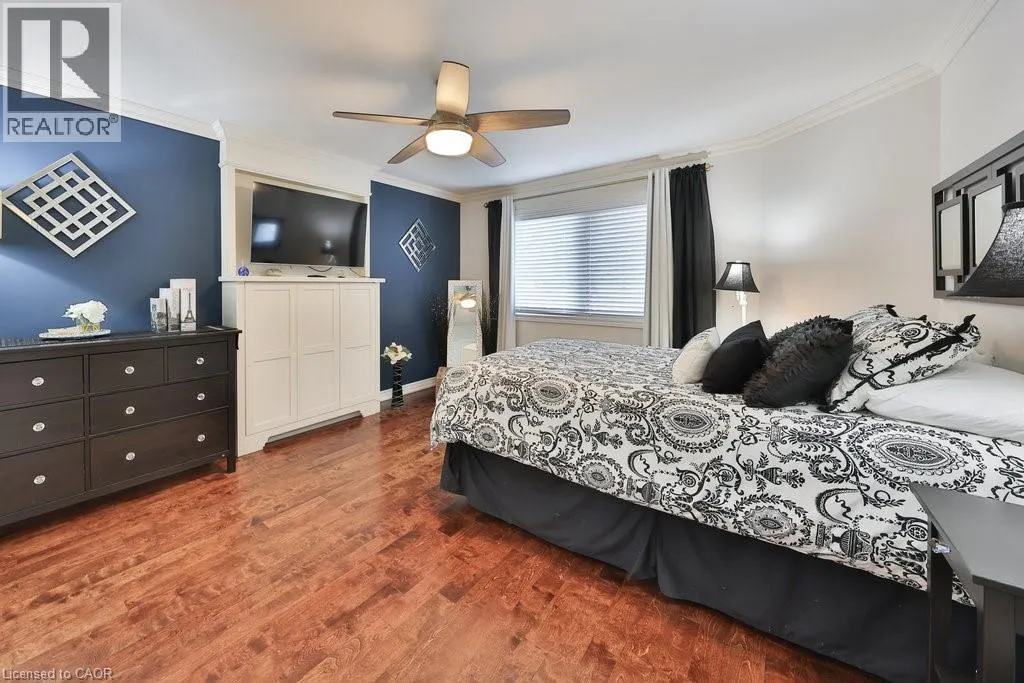 2304 SOVEREIGN Street