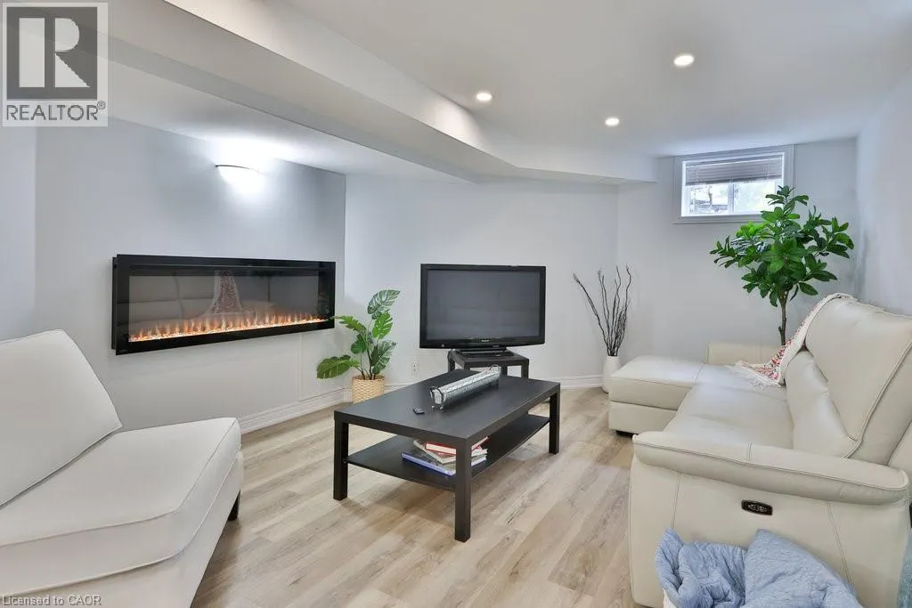 2304 SOVEREIGN Street
