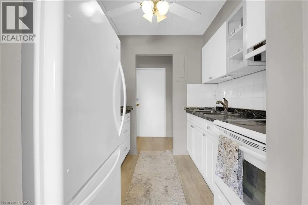 198 SCOTT Street Unit# 220, #220