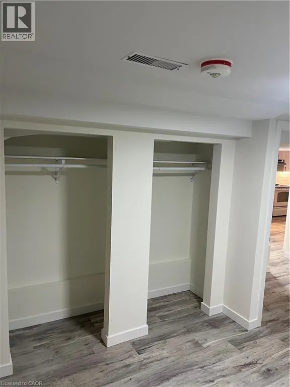 206 LORNE Avenue Unit# B, #B