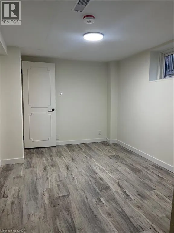 206 LORNE Avenue Unit# B, #B