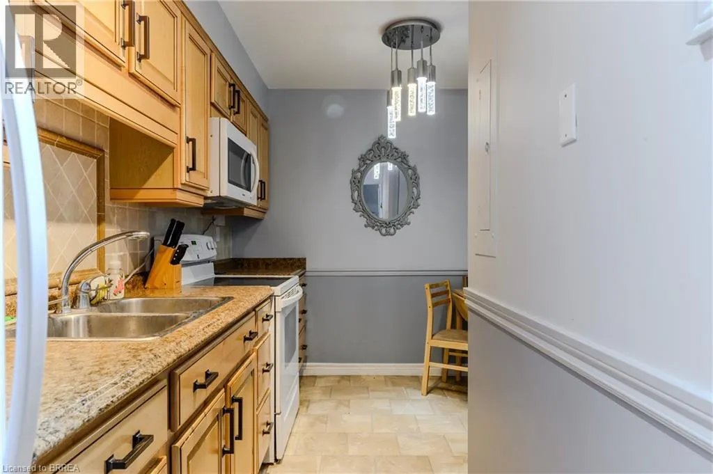 36 HAYHURST Road Unit# 160, #160
