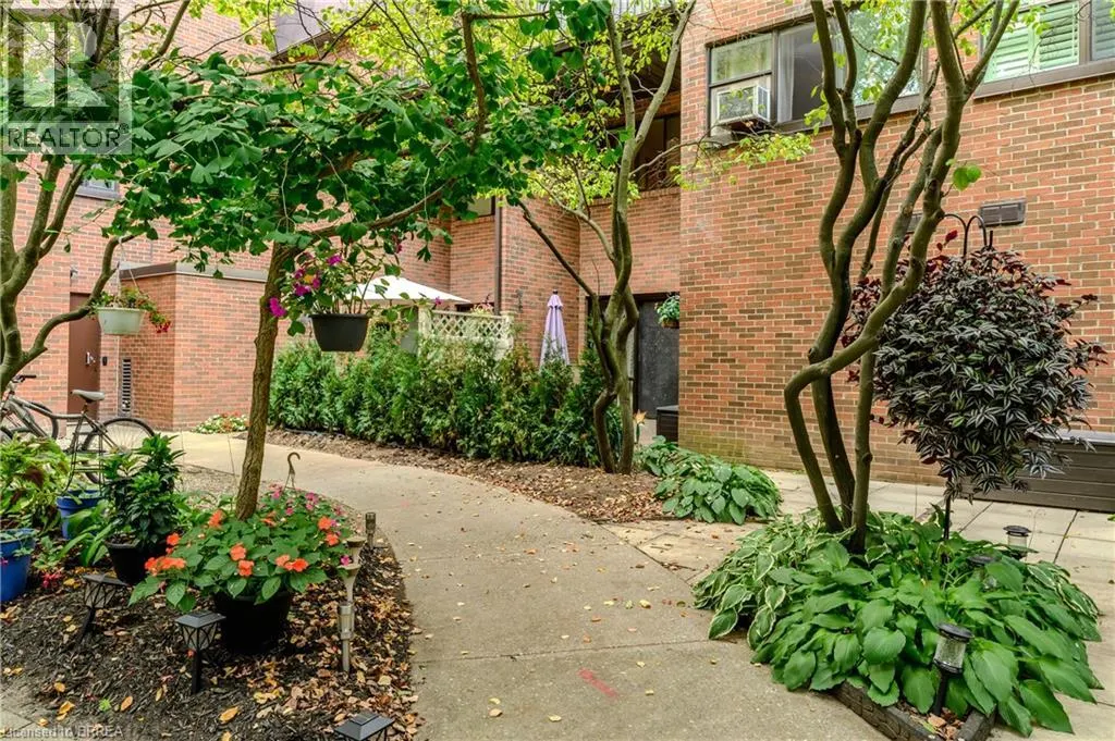 36 HAYHURST Road Unit# 160, #160