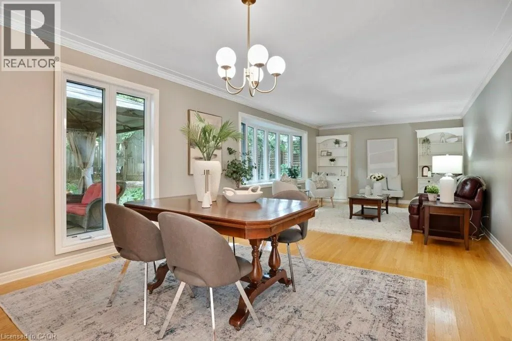 173 RIPPLEWOOD Crescent