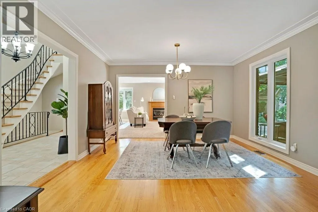 173 RIPPLEWOOD Crescent