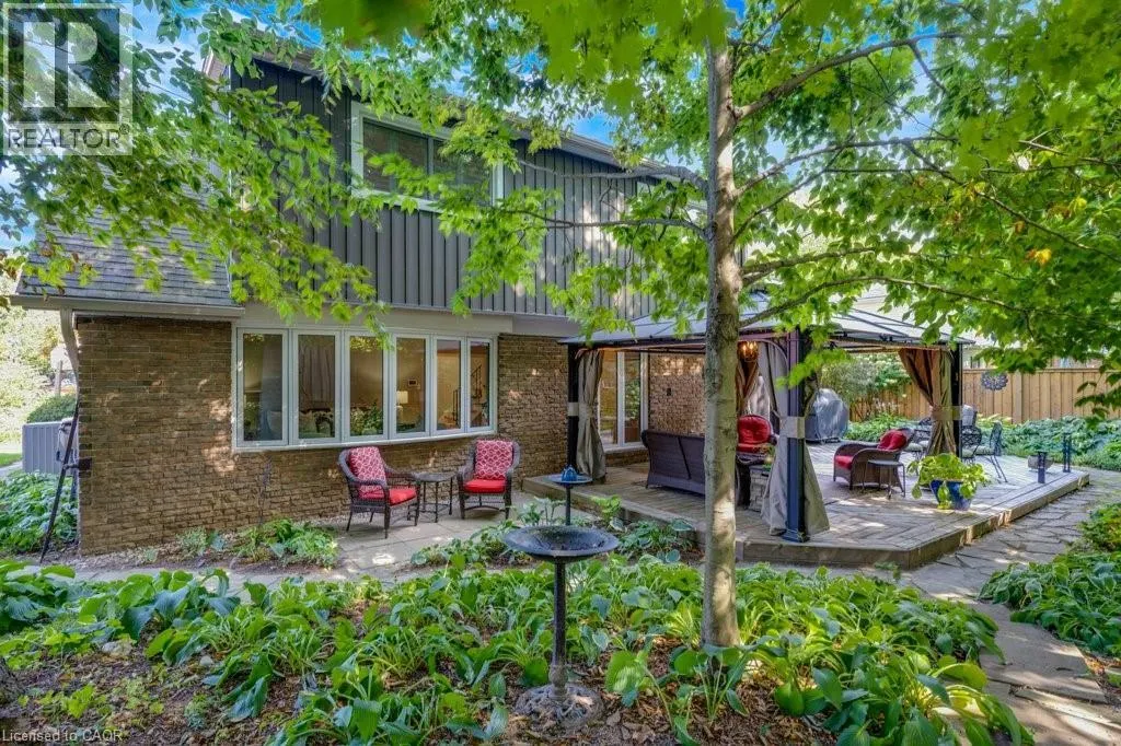 173 RIPPLEWOOD Crescent