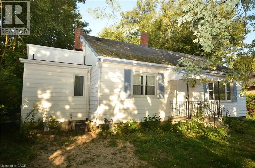 490 SPRINGBROOK Avenue