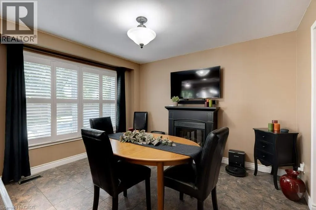2010 WINDY OAKS Drive