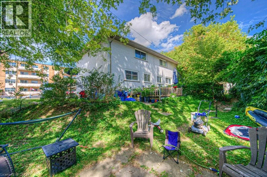 151 FRANKLIN Street N