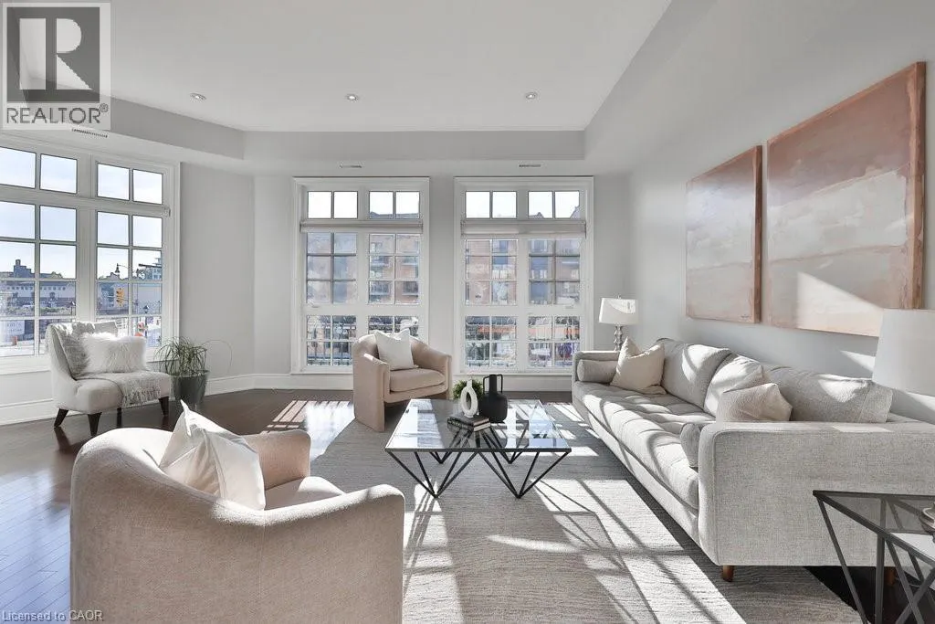 120 BRONTE Road Unit# 8, #8