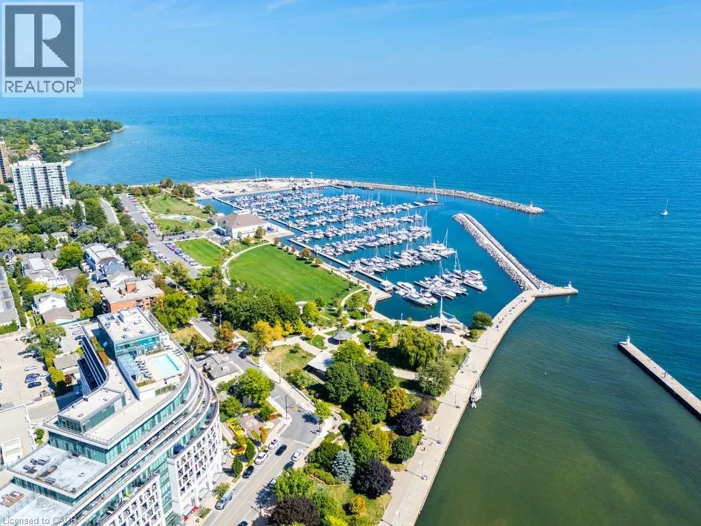 120 BRONTE Road Unit# 8, #8