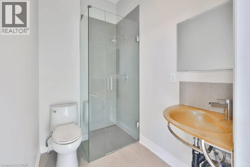 120 BRONTE Road Unit# 8, #8