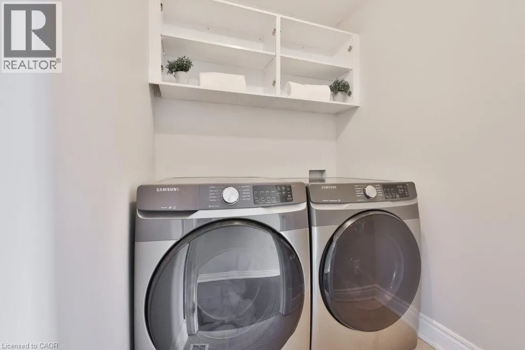 120 BRONTE Road Unit# 8, #8