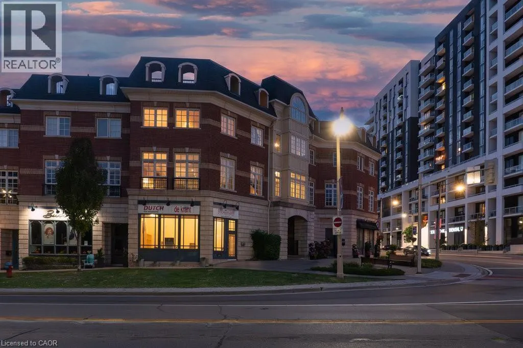 120 BRONTE Road Unit# 8, #8