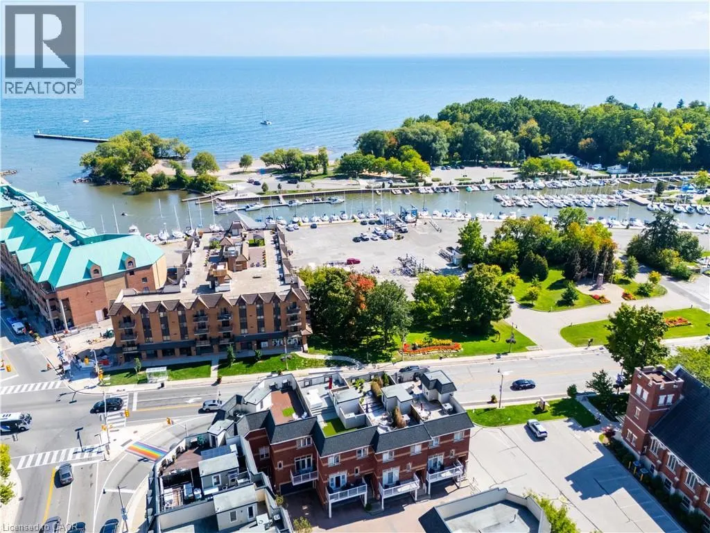 120 BRONTE Road Unit# 8, #8