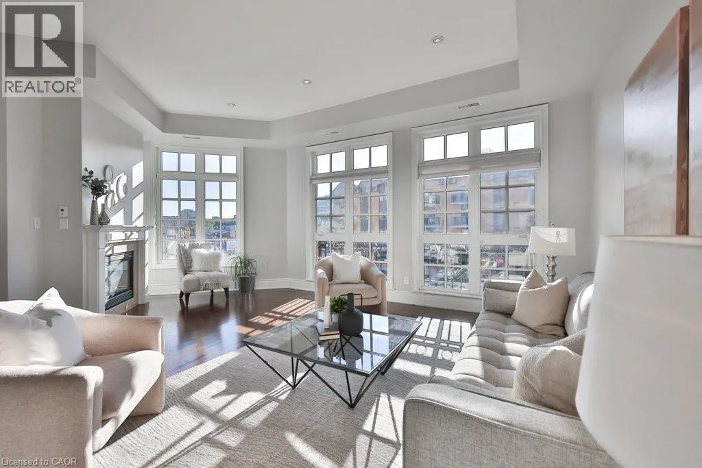 120 BRONTE Road Unit# 8, #8