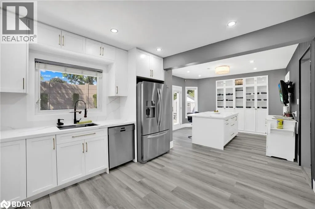 339 PARKLANE Road