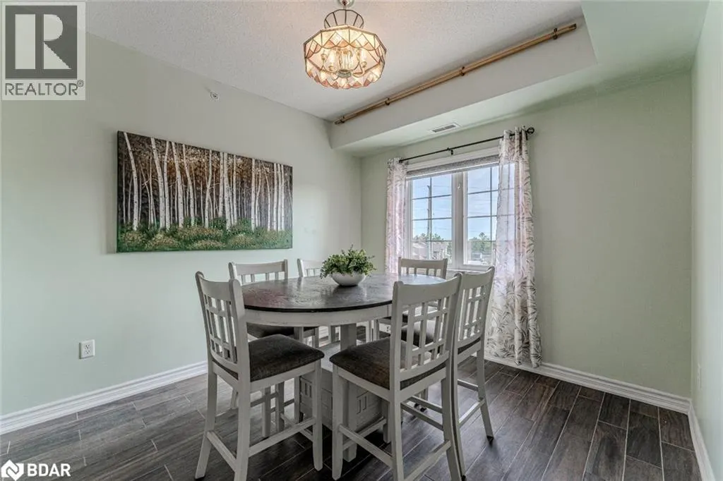 40 FERNDALE Drive S Unit# 402, #402