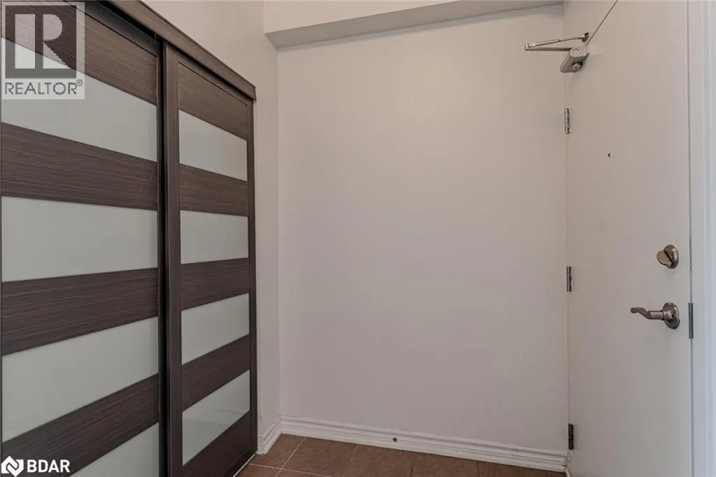40 FERNDALE Drive S Unit# 402, #402