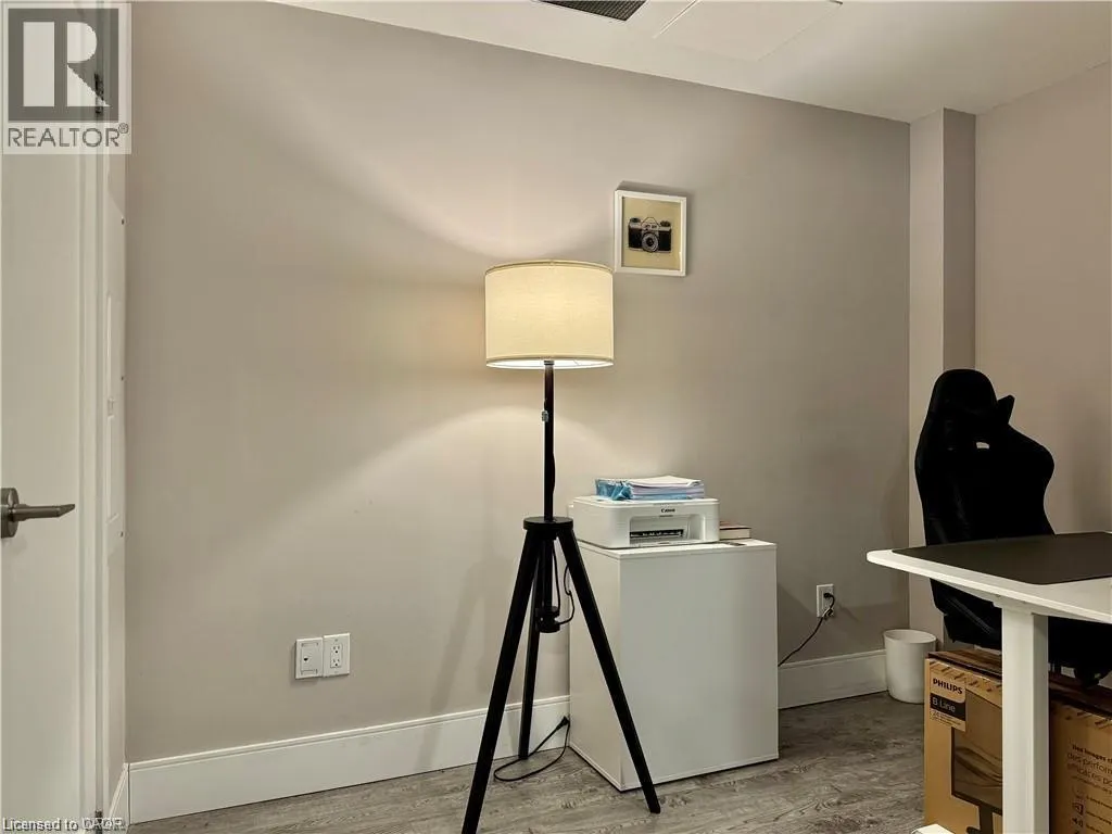 15 PRINCE ALBERT Boulevard Unit# 213, #213