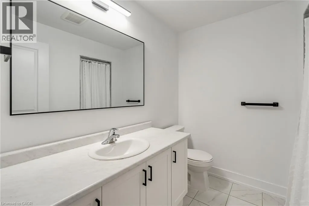 261 SKINNER Road Unit# 3, #3