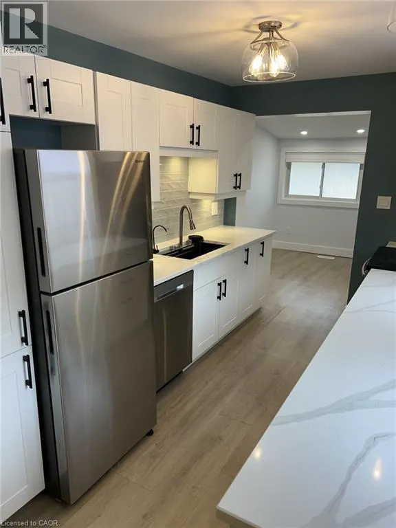170 OAKWOOD Avenue Unit# A, #A