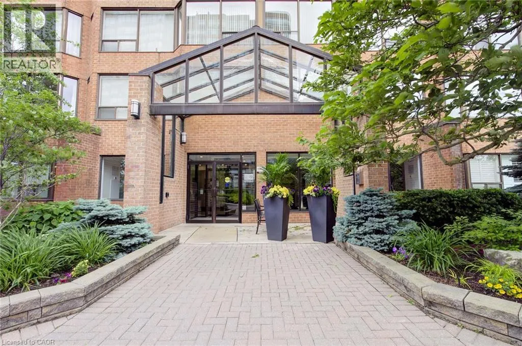 1270 MAPLE CROSSING Boulevard Unit# 306, #306