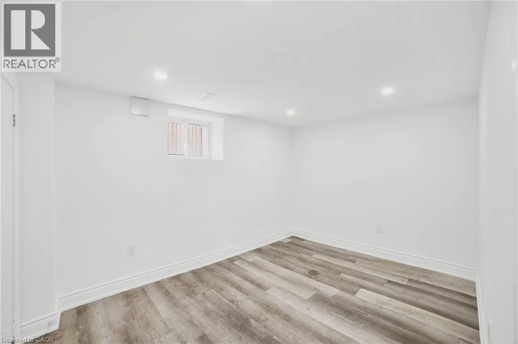 784 UPPER GAGE Drive